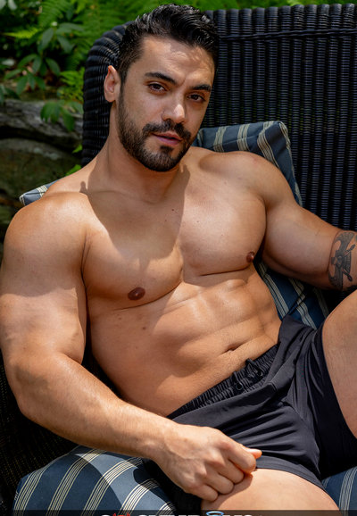 Arad Winwin & Gage Palmer